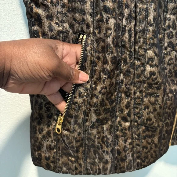 Chico’s Animal Print Puffer Vest Brown Metallic Black Size 1 (US Size M) - Picture 4 of 10